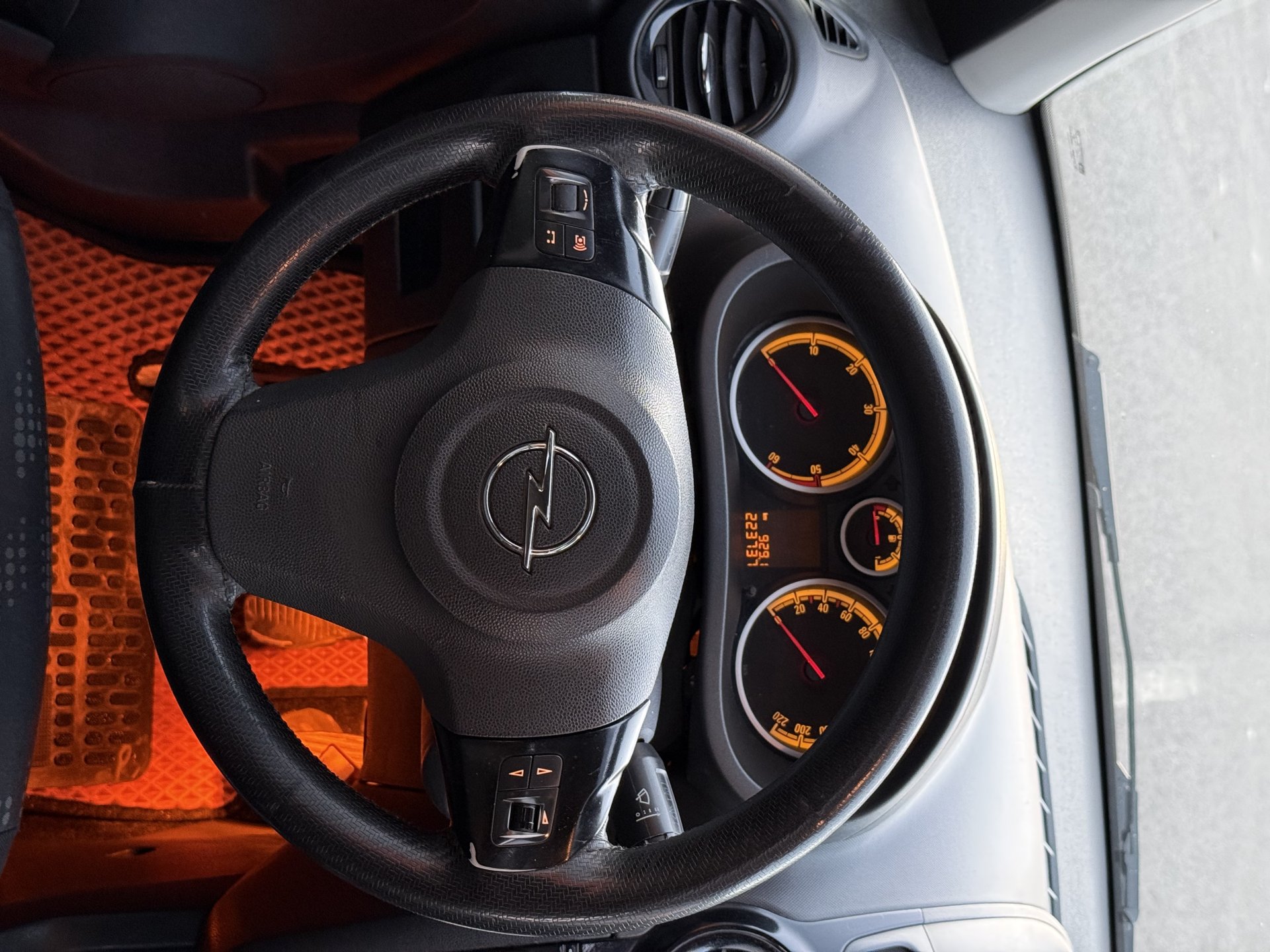 KREDİ KARTI 12 TAKSİT CAM TAVAN GIRTLAK DOLU DİZEL CORSA - Görsel 15